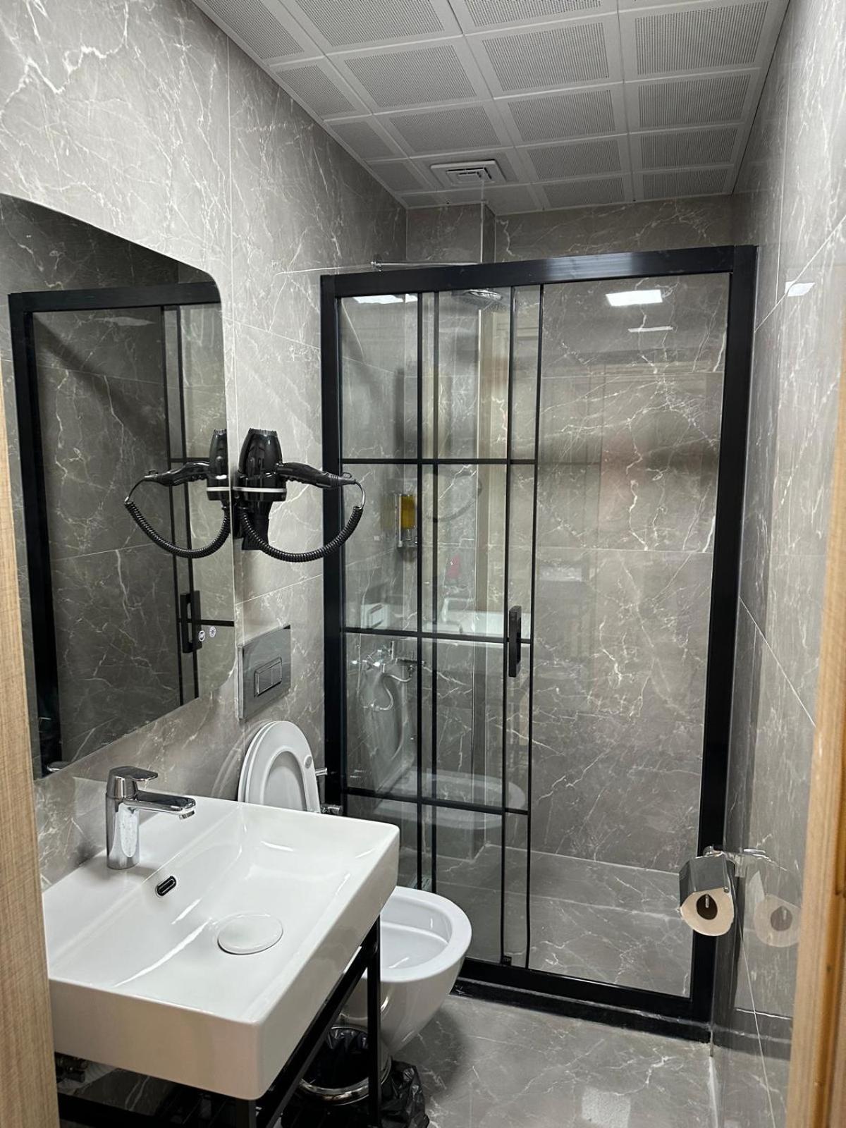 Grand Fm Hotel Stambuł Zewnętrze zdjęcie